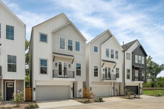 5828 Highland Sun Lane, Houston, TX 77091