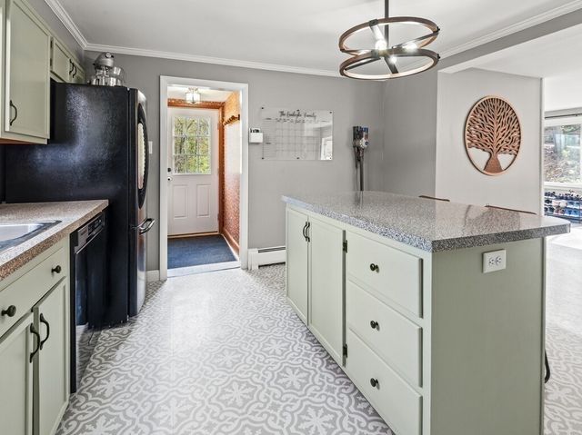 49 Cook St, Boylston, MA 01505