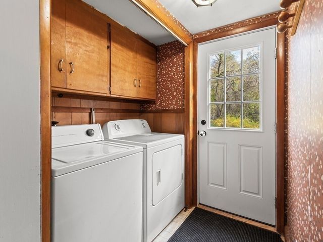 49 Cook St, Boylston, MA 01505