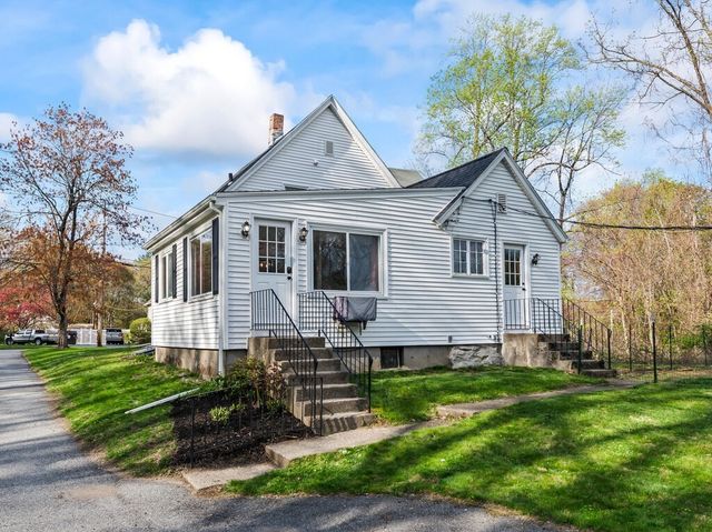 49 Cook St, Boylston, MA 01505