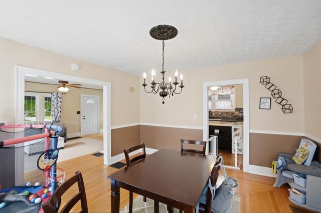 146 N Kensington Place 146 N Kensington Place, Springfield, OH 45504