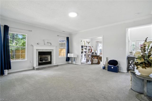 8 Compass CT, Portsmouth, VA 23703
