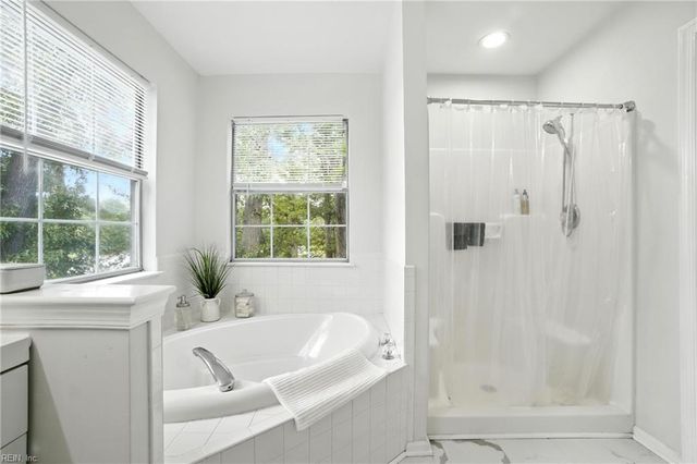 8 Compass CT, Portsmouth, VA 23703