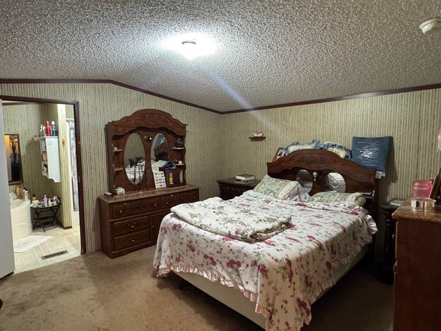 175 Grape Ln, Grand Isle, LA 70358