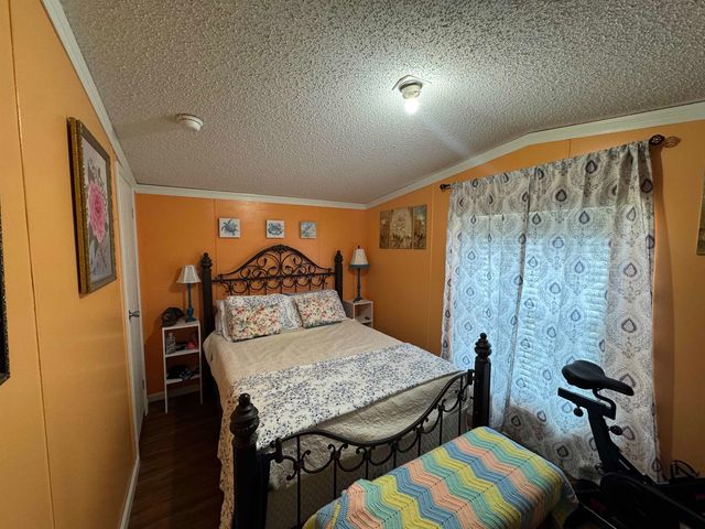 175 Grape Ln, Grand Isle, LA 70358