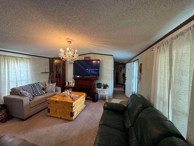 175 Grape Ln, Grand Isle, LA 70358