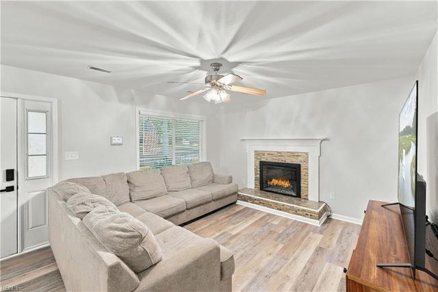 801 Waco CT, Hampton, VA 23669