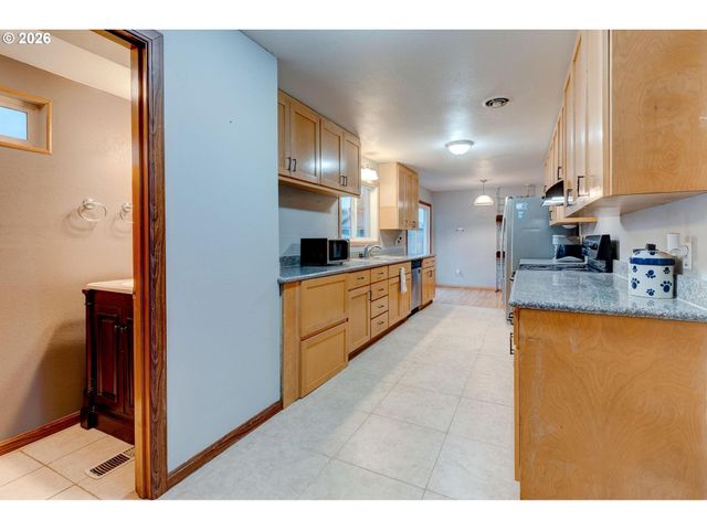 1114 Ne 129TH St, Vancouver, WA 98685