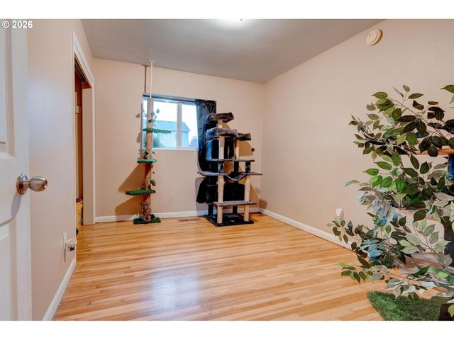 1114 Ne 129TH St, Vancouver, WA 98685