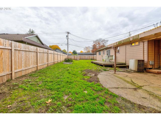 1114 Ne 129TH St, Vancouver, WA 98685