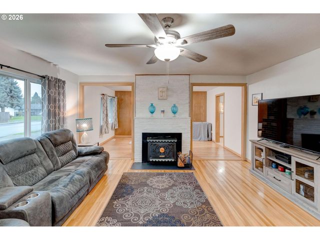1114 Ne 129TH St, Vancouver, WA 98685