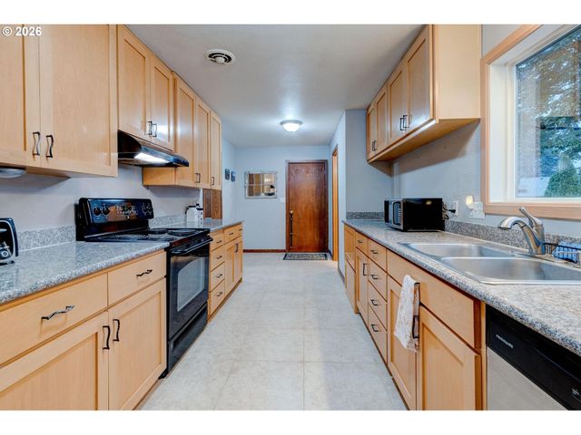 1114 Ne 129TH St, Vancouver, WA 98685