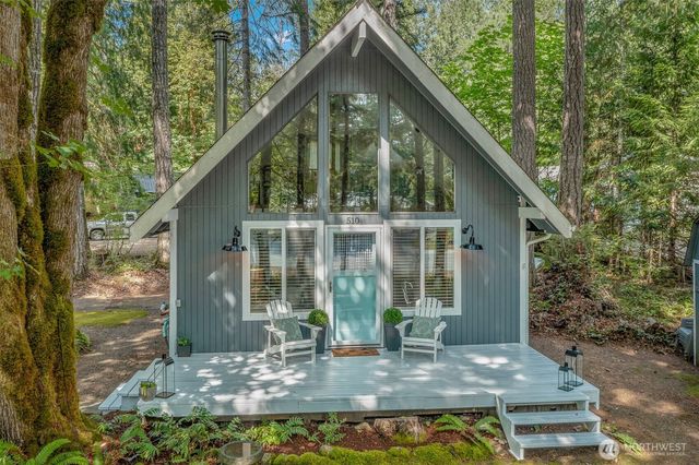 510 N Duckabush Drive E, Hoodsport, WA 98548
