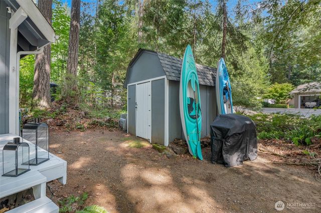 510 N Duckabush Drive E, Hoodsport, WA 98548