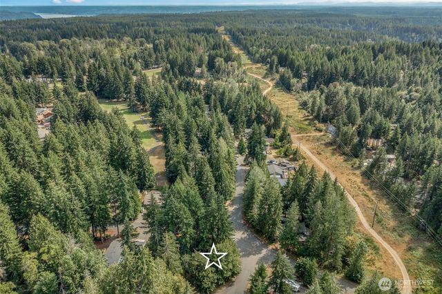 510 N Duckabush Drive E, Hoodsport, WA 98548