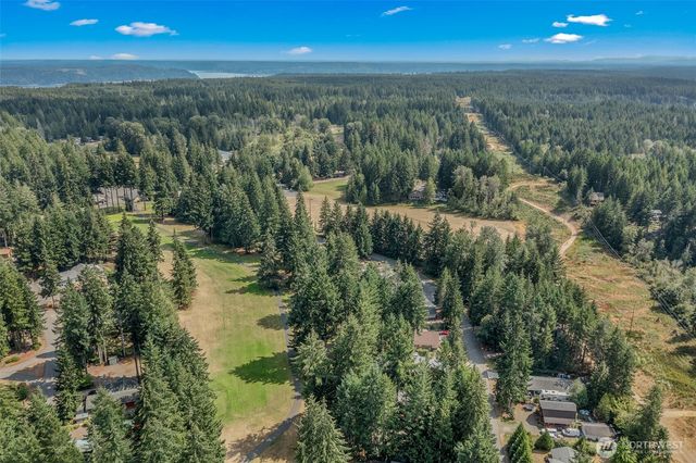 510 N Duckabush Drive E, Hoodsport, WA 98548