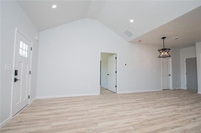 185 Kennedy Estates Road, Carrollton, GA 30116