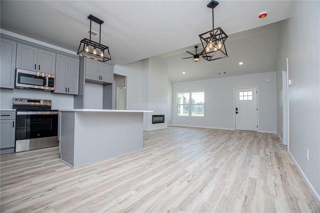 185 Kennedy Estates Road, Carrollton, GA 30116