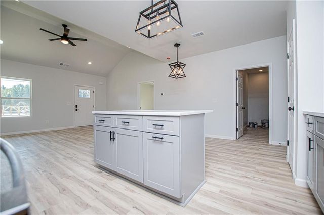 185 Kennedy Estates Road, Carrollton, GA 30116