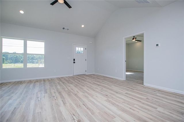 185 Kennedy Estates Road, Carrollton, GA 30116