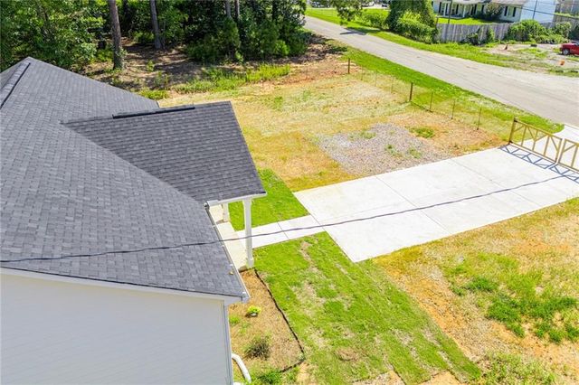 185 Kennedy Estates Road, Carrollton, GA 30116