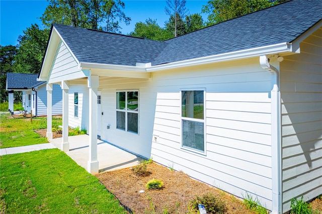 185 Kennedy Estates Road, Carrollton, GA 30116