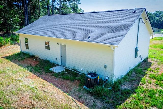 185 Kennedy Estates Road, Carrollton, GA 30116
