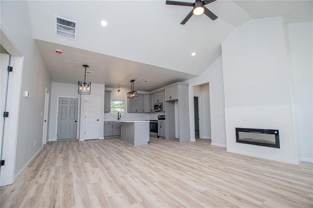 185 Kennedy Estates Road, Carrollton, GA 30116