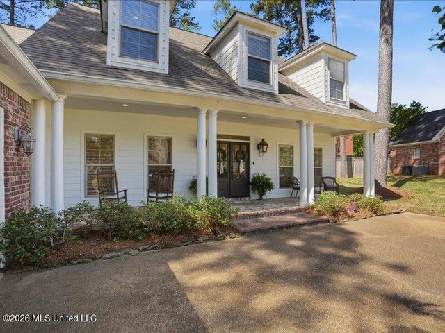 202 Fairway Lane, Madison, MS 39110