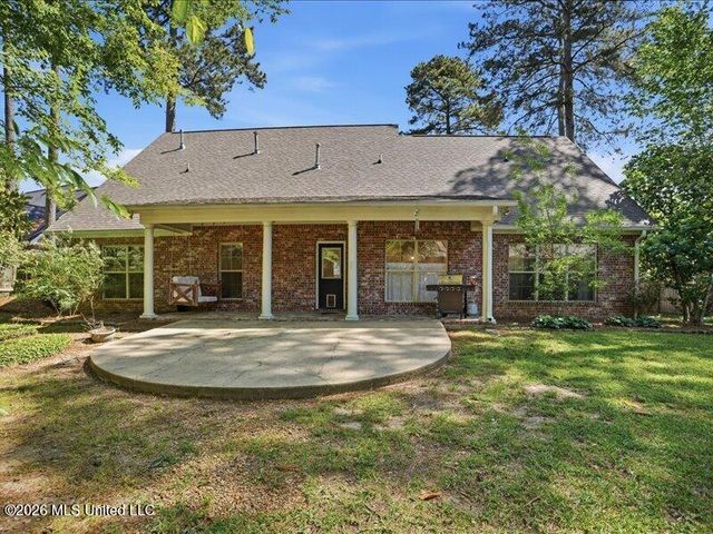 202 Fairway Lane, Madison, MS 39110