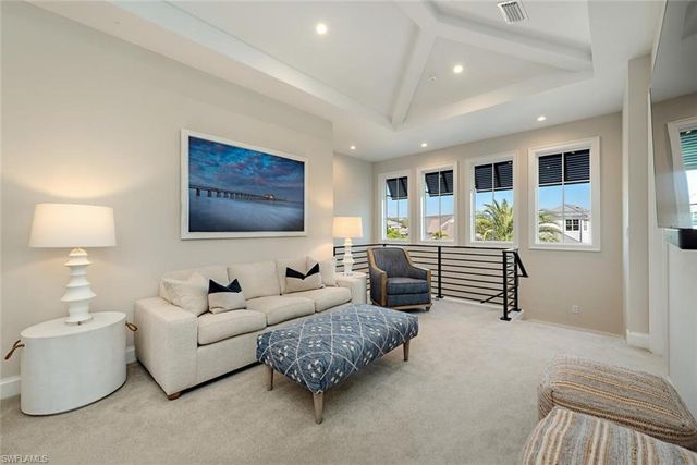 16715 ENCLAVE CIR, Naples, FL 34110