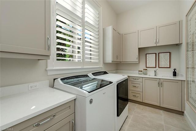 16715 ENCLAVE CIR, Naples, FL 34110