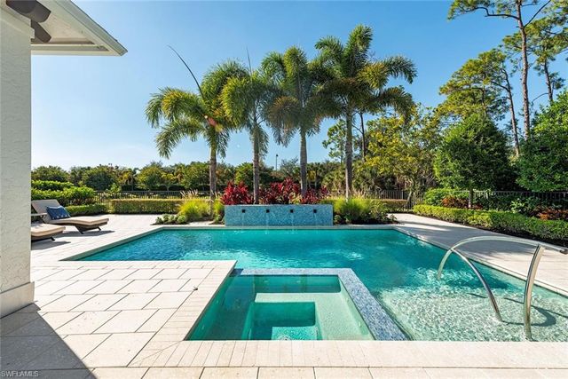 16715 ENCLAVE CIR, Naples, FL 34110