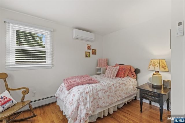 326 Ramapo Valley Road, Oakland, NJ 07436