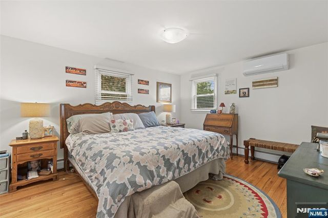 326 Ramapo Valley Road, Oakland, NJ 07436