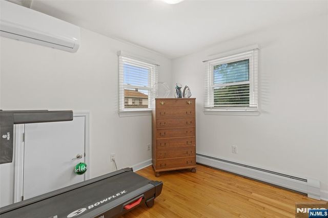 326 Ramapo Valley Road, Oakland, NJ 07436
