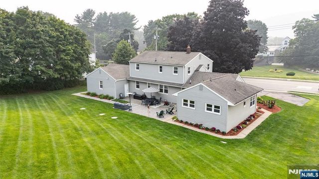 326 Ramapo Valley Road, Oakland, NJ 07436