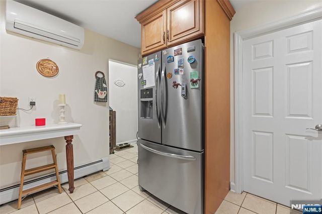 326 Ramapo Valley Road, Oakland, NJ 07436