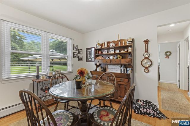 326 Ramapo Valley Road, Oakland, NJ 07436