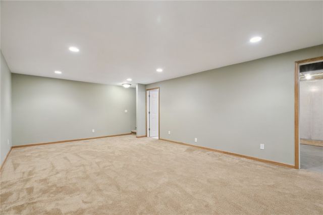 247 Kelso Lane, Fairfax, IA 5228