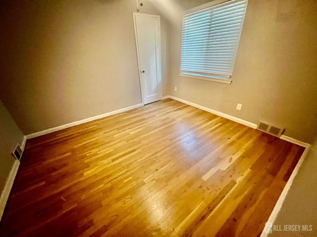 34 Kate Lane, Metuchen, NJ 08840