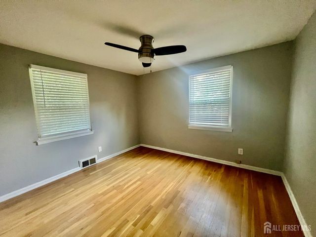 34 Kate Lane, Metuchen, NJ 08840