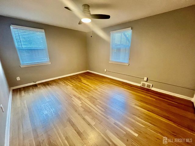34 Kate Lane, Metuchen, NJ 08840