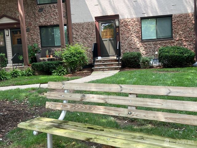 34 Kate Lane, Metuchen, NJ 08840