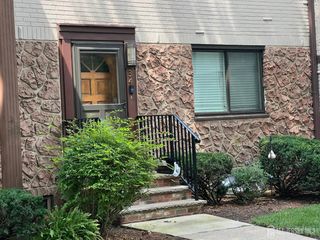 34 Kate Lane, Metuchen, NJ 08840