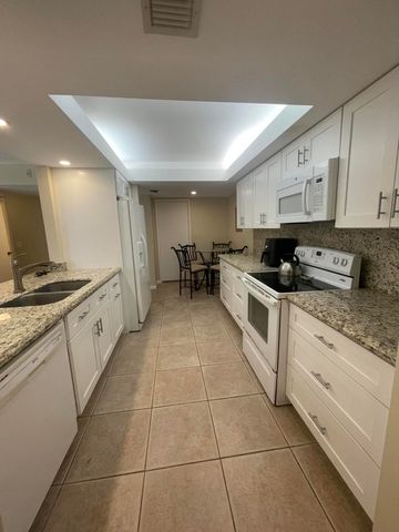 450 Egret Circle 9203, Delray Beach, FL 33444