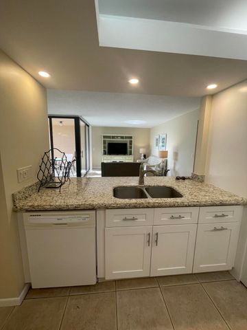 450 Egret Circle 9203, Delray Beach, FL 33444