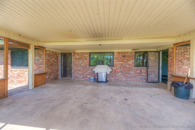 3520 Kennedy Road, Okmulgee, OK 74447