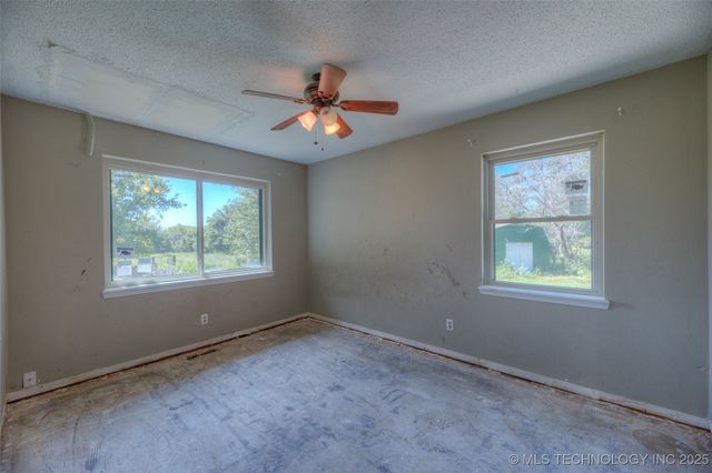 3520 Kennedy Road, Okmulgee, OK 74447