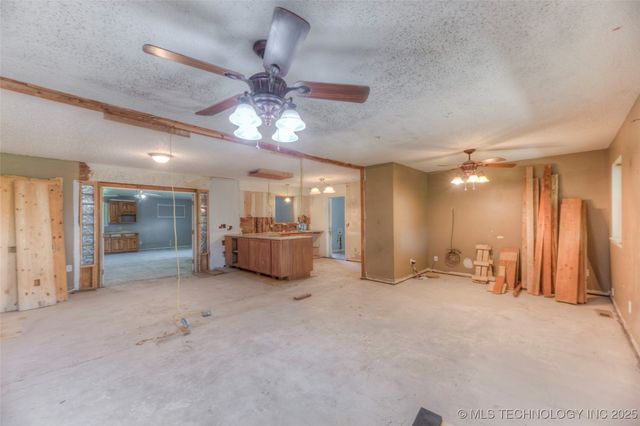 3520 Kennedy Road, Okmulgee, OK 74447